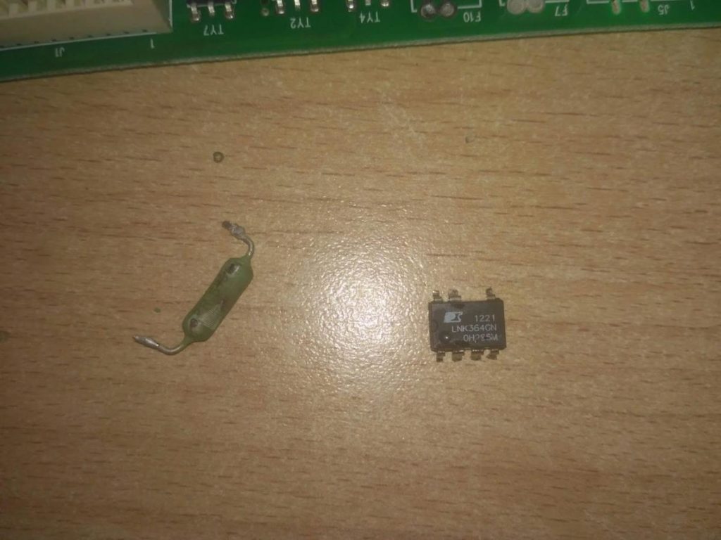 Ремонт кофемашины De'Longhi. Не включается