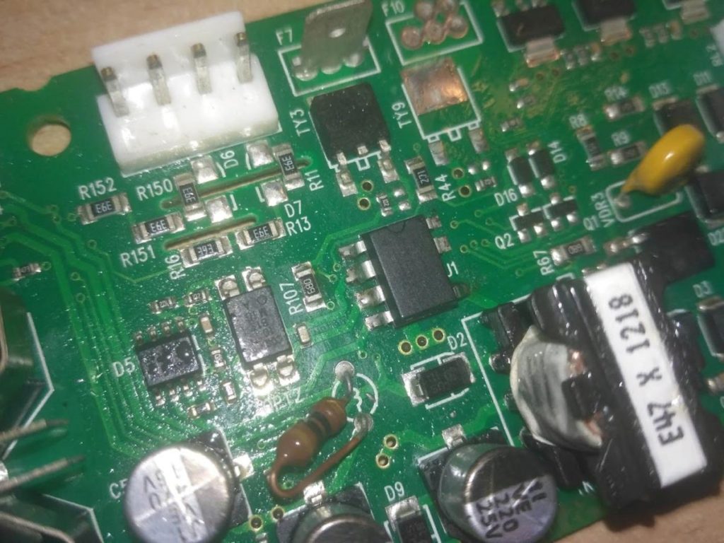 Ремонт кофемашины De'Longhi. Не включается