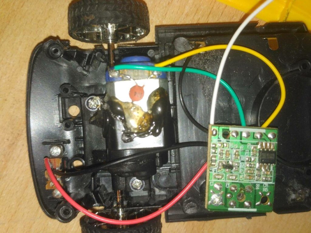 Радиоуправляемая машинка перестала ездить. Ремонт