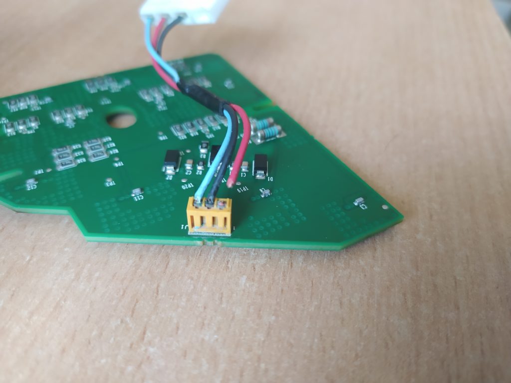 Ремонт правого габарита Nissan Qashqai (замена светодиодов)