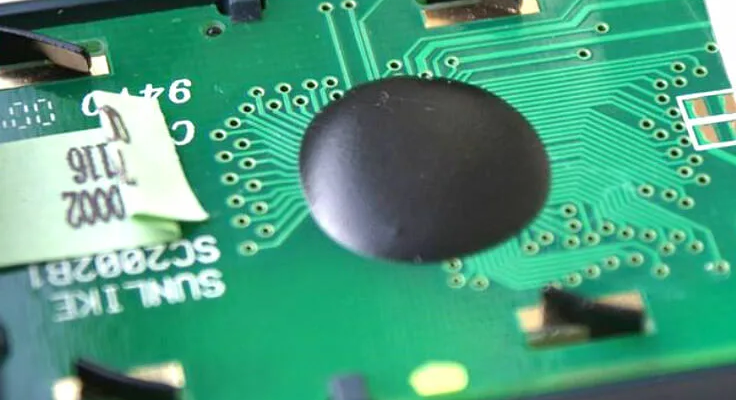 как снять компаунд с платы